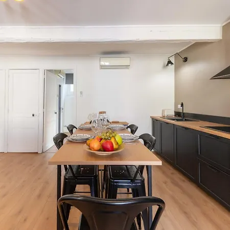 Rare ! Stylish Duplex In The Heart Of Downtown 戛纳